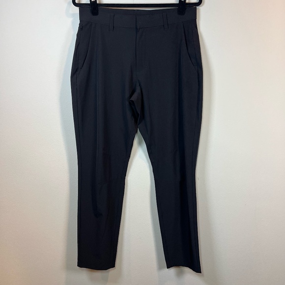 Fabletics Mens The Only Pant Black Regular Fit Performance Golf Stretch Sz 30x30 - Picture 1 of 11